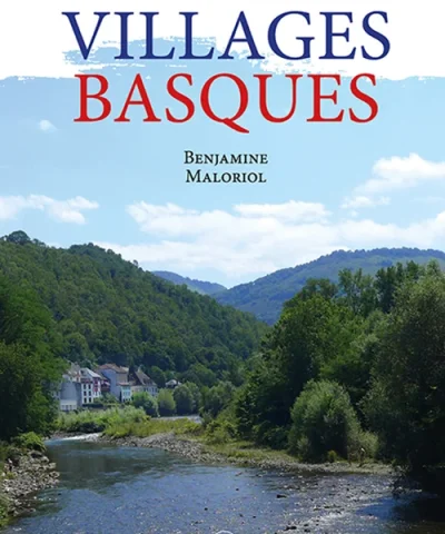 Couverture du dictionnaire des Villages basques
